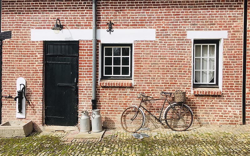 Façade de la ferme du chateau d'ingelshof