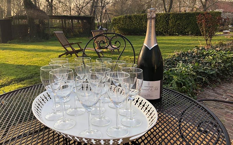 Champagne En Terrasse